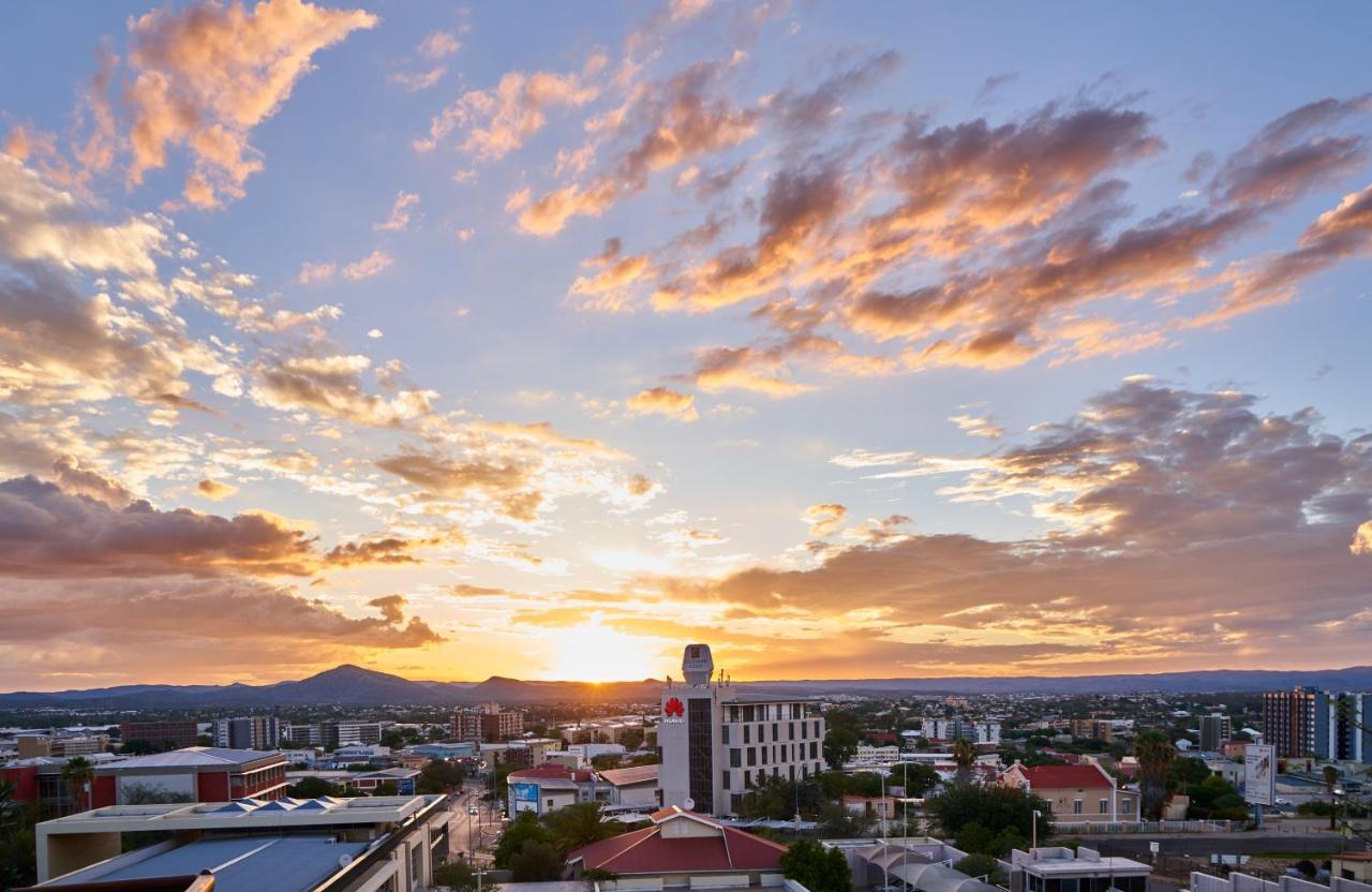 Haus Schwerinsburg Guest House Windhoek Luaran gambar